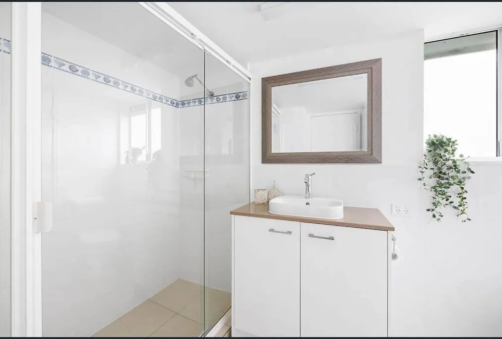 One Bedroom, Privately Managed - Beachside Apartments مولولابا